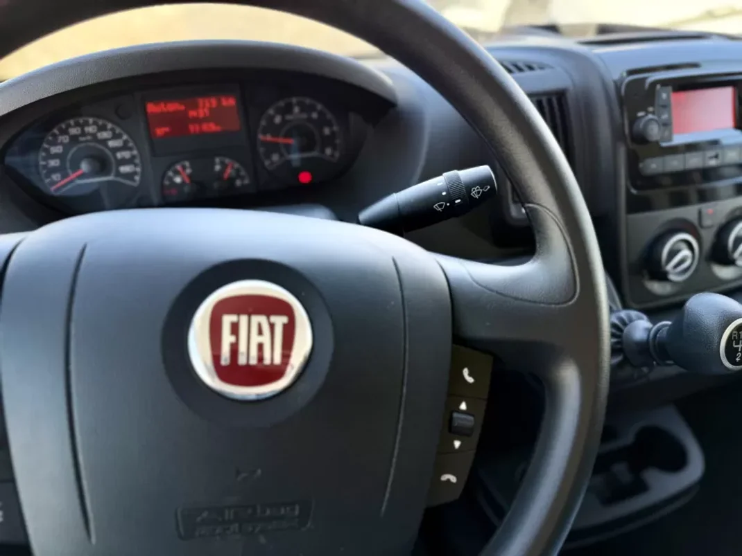 Fiat Ducato 2.2 M-Jet L3H3 140Cv | IVA DEDUTÍVEL 2023 - 28950 EUR, 33000 km - AUTO.MOTO.pt - 33000km - foto 16 de 22