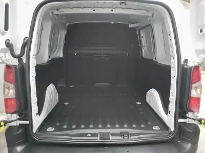 Citroën Berlingo 1.6 HDI Control 2019 - 11400 EUR, 82669 km - AUTO.MOTO.pt - 82669km - foto 6 de 21