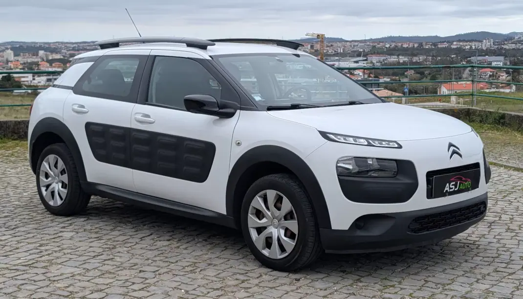 Citroën C4 Cactus 2015 - 8900 EUR, 186378 km - AUTO.MOTO.pt - 186378km - foto 5 de 24