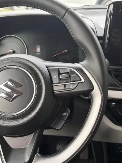 Suzuki Swift 2025 - 18900 EUR, 7000 km - AUTO.MOTO.pt - 7000km - foto 11 de 15