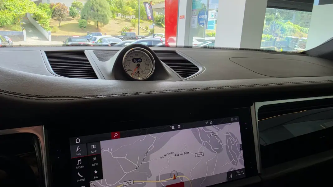 Porsche Macan 2018 - 46900 EUR, 189996 km - 189996km - foto 43 de 56