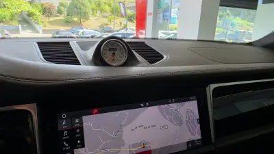 Porsche Macan 2018 - 46900 EUR, 189996 km - AUTO.MOTO.pt - 189996km - foto 43 de 56