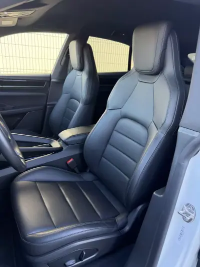 Porsche Macan 2025 - 79900 EUR, 19000 km - 19000km - foto 16 de 18