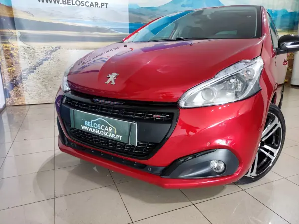 Peugeot 208 2018 - 12490 EUR, 61000 km - AUTO.MOTO.pt - 61000km - foto 3 de 28