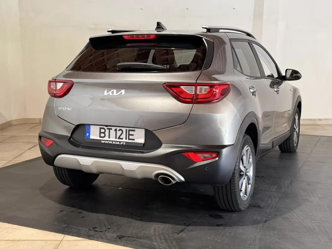 Kia Stonic 2025 - 16990 EUR, 19459 km - AUTO.MOTO.pt - 19459km - foto 5 de 25