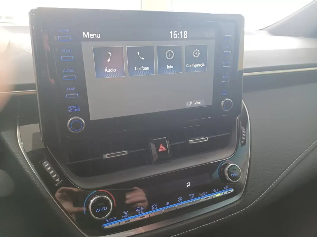 Toyota Corolla 2019 - 18390 EUR, 81211 km - AUTO.MOTO.pt - 81211km - foto 14 de 33