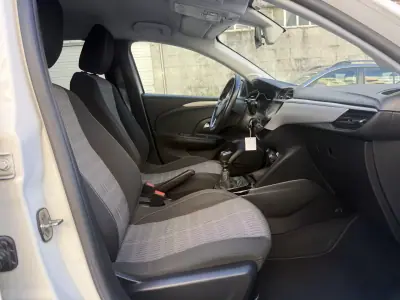 Opel Corsa 2021 - 8950 EUR, 235000 km - AUTO.MOTO.pt - 235000km - foto 12 de 14