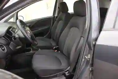 Fiat Punto 2017 — foto 6 de 15