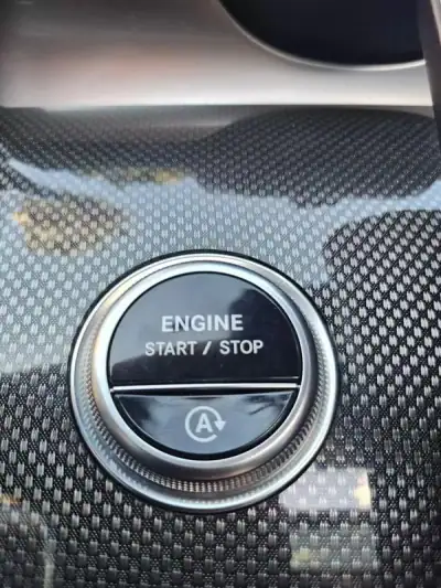 Mercedes-Benz C 300 2022 - 44480 EUR, 80000 km - AUTO.MOTO.pt - 80000km - foto 13 de 35