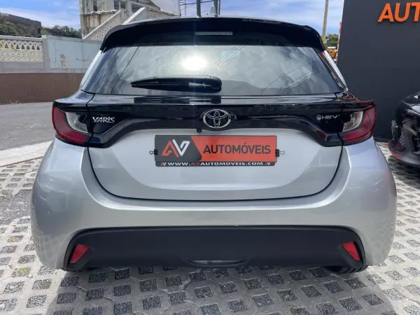 Toyota Yaris 2024 - 23500 EUR, 63319 km - AUTO.MOTO.pt - 63319km - foto 6 de 12