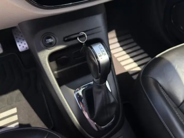 Renault Captur 2017 - 13995 EUR, 95250 km - AUTO.MOTO.pt - 95250km - foto 44 de 48