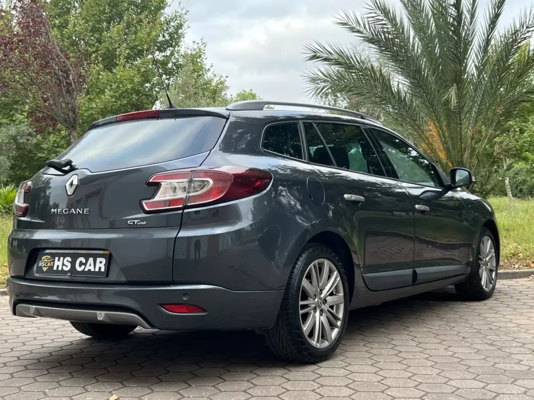 Renault Mégane Break 2011 - 7965 EUR, 260000 km - 260000km - foto 9 de 38