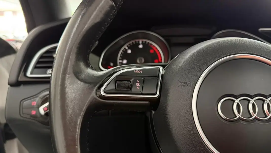 Audi A5 Cabrio 2016 - 25900 EUR, 121865 km - AUTO.MOTO.pt - 121865km - foto 20 de 32