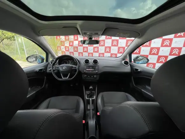 SEAT Ibiza 2016 - 11490 EUR, 123350 km - AUTO.MOTO.pt - 123350km - foto 8 de 23