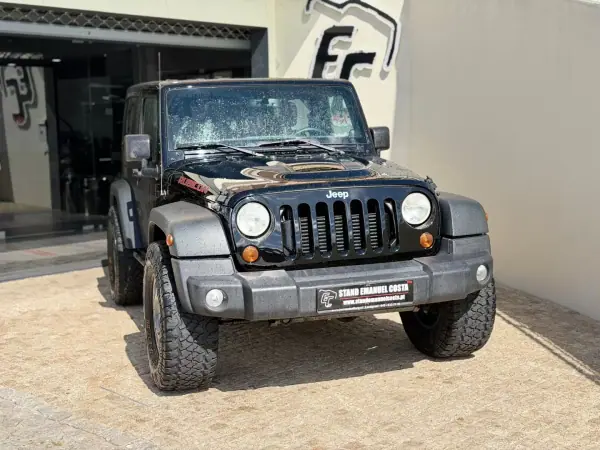 Jeep Wrangler 2013 - 39500 EUR, 156532 km - AUTO.MOTO.pt - 156532km - foto 2 de 12