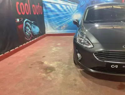 Ford Fiesta 2021 - 13999 EUR, 80000 km - AUTO.MOTO.pt - 80000km - foto 10 de 46