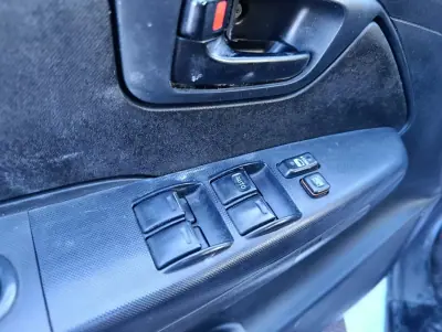 Toyota Hilux 2015 - 31900 EUR, 171172 km - foto 3 de 10