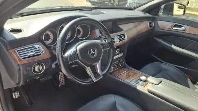Mercedes-Benz CLS 250 2011 - 22980 EUR, 167559 km - AUTO.MOTO.pt - 167559km - foto 35 de 54