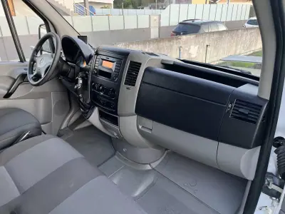 Mercedes-Benz Sprinter 310 CDI LONGA 2014 - 16900 EUR, 190000 km - AUTO.MOTO.pt - 190000km - foto 16 de 28
