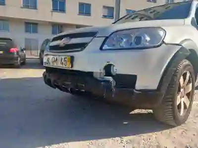 Chevrolet Captiva 2009 - 7000 EUR, 160000 km - AUTO.MOTO.pt - 160000km - foto 6 de 13