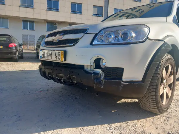 Chevrolet Captiva 2009 - 7000 EUR, 160000 km - AUTO.MOTO.pt - 160000km - foto 6 de 13