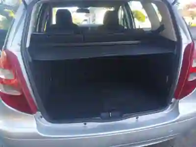 Mercedes-Benz A 180 2005 - 5490 EUR, 257000 km - AUTO.MOTO.pt - 257000km - foto 4 de 10