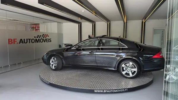 Mercedes-Benz CLS 320 2008 - 11900 EUR, 248910 km - 248910km - foto 15 de 64