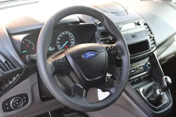Ford Transit 2021 - 13490 EUR, 172000 km - AUTO.MOTO.pt - 172000km - foto 17 de 22