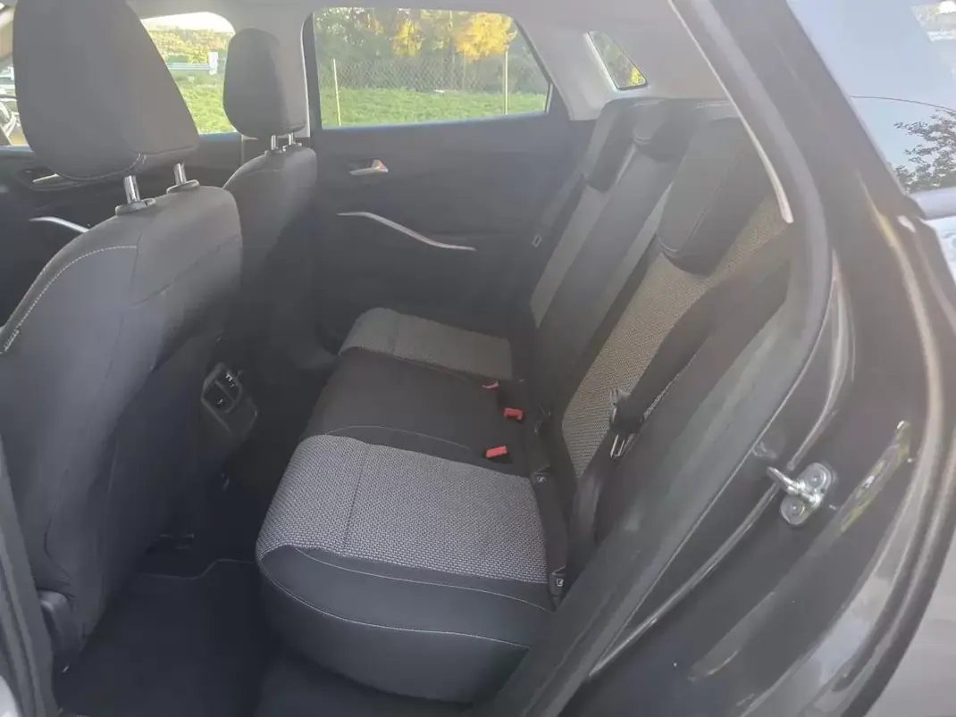 Opel Grandland X 2020 - 15499 EUR, 108544 km - 108544km - foto 32 de 34