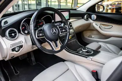 Mercedes-Benz C 300 2020 - 23990 EUR, 147104 km - AUTO.MOTO.pt - 147104km - foto 22 de 40