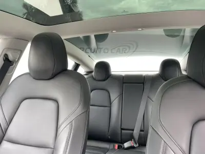 Tesla Model 3 2019 - 22995 EUR, 126801 km - AUTO.MOTO.pt - 126801km - foto 18 de 40