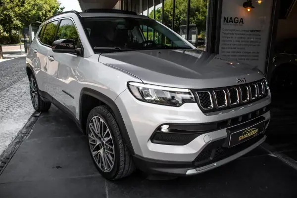 Jeep Compass 2023 - 25490 EUR, 87819 km - AUTO.MOTO.pt - 87819km - foto 6 de 47