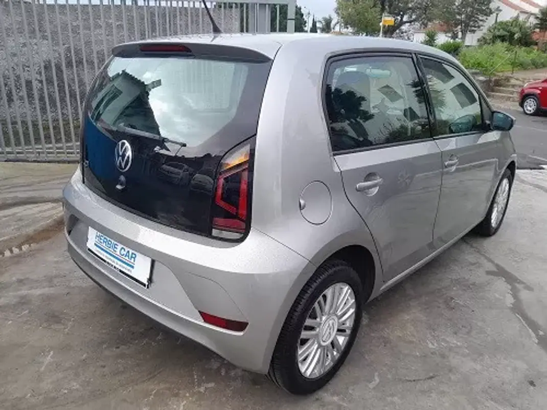 Volkswagen Up! 2024 - 15900 EUR, 43000 km - AUTO.MOTO.pt - 43000km - foto 2 de 9