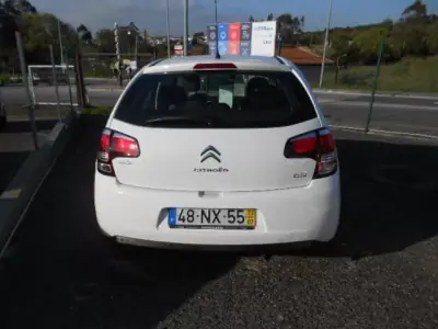 Citroën C3 2013 - 10500 EUR, 157030 km - AUTO.MOTO.pt - 157030km - foto 6 de 11