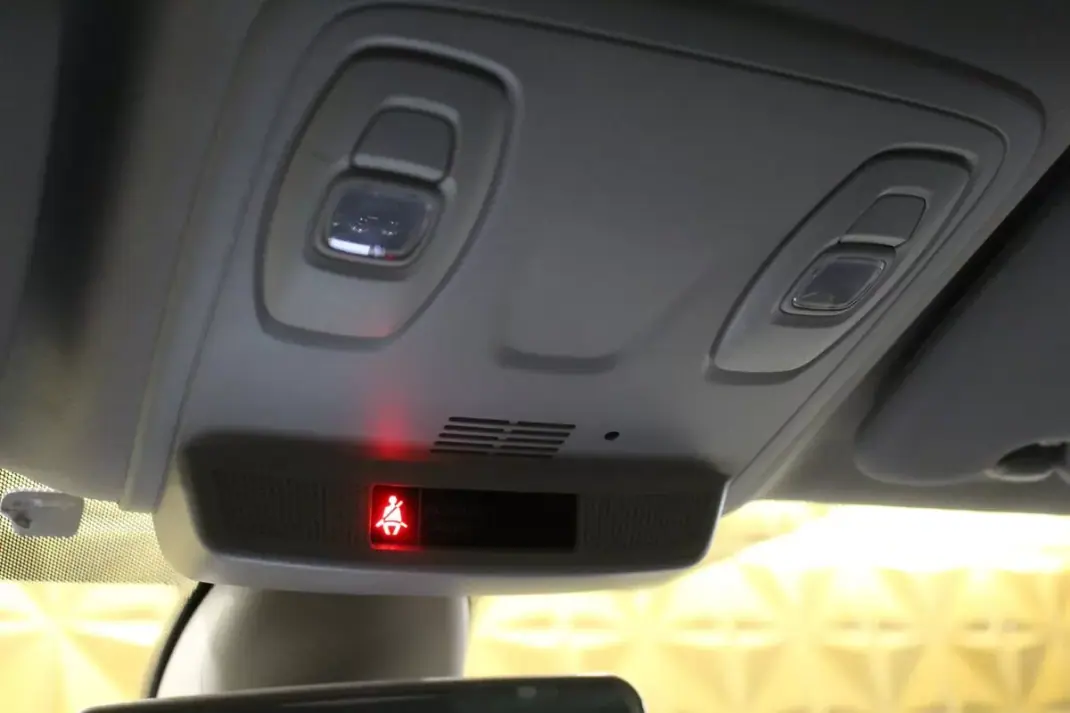 Renault Mégane Sport Tourer 2021 - 15290 EUR, 168000 km - AUTO.MOTO.pt - 168000km - foto 23 de 30