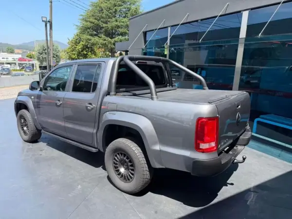Volkswagen Amarok 2011 - 22900 EUR, 223000 km - AUTO.MOTO.pt - 223000km - foto 3 de 9