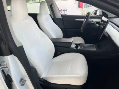 Tesla Model 3 2022 - 28500 EUR, 49000 km - AUTO.MOTO.pt - 49000km - foto 7 de 13