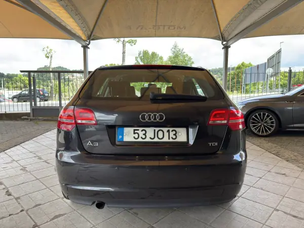 Audi A3 Sportback 2010 - 11500 EUR, 143558 km - AUTO.MOTO.pt - 143558km - foto 7 de 29