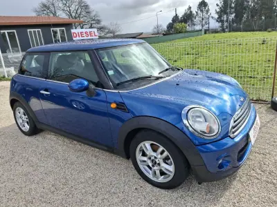 MINI 3 Portas 2012 - 12500 EUR, 149987 km - AUTO.MOTO.pt - 149987km - foto 4 de 14