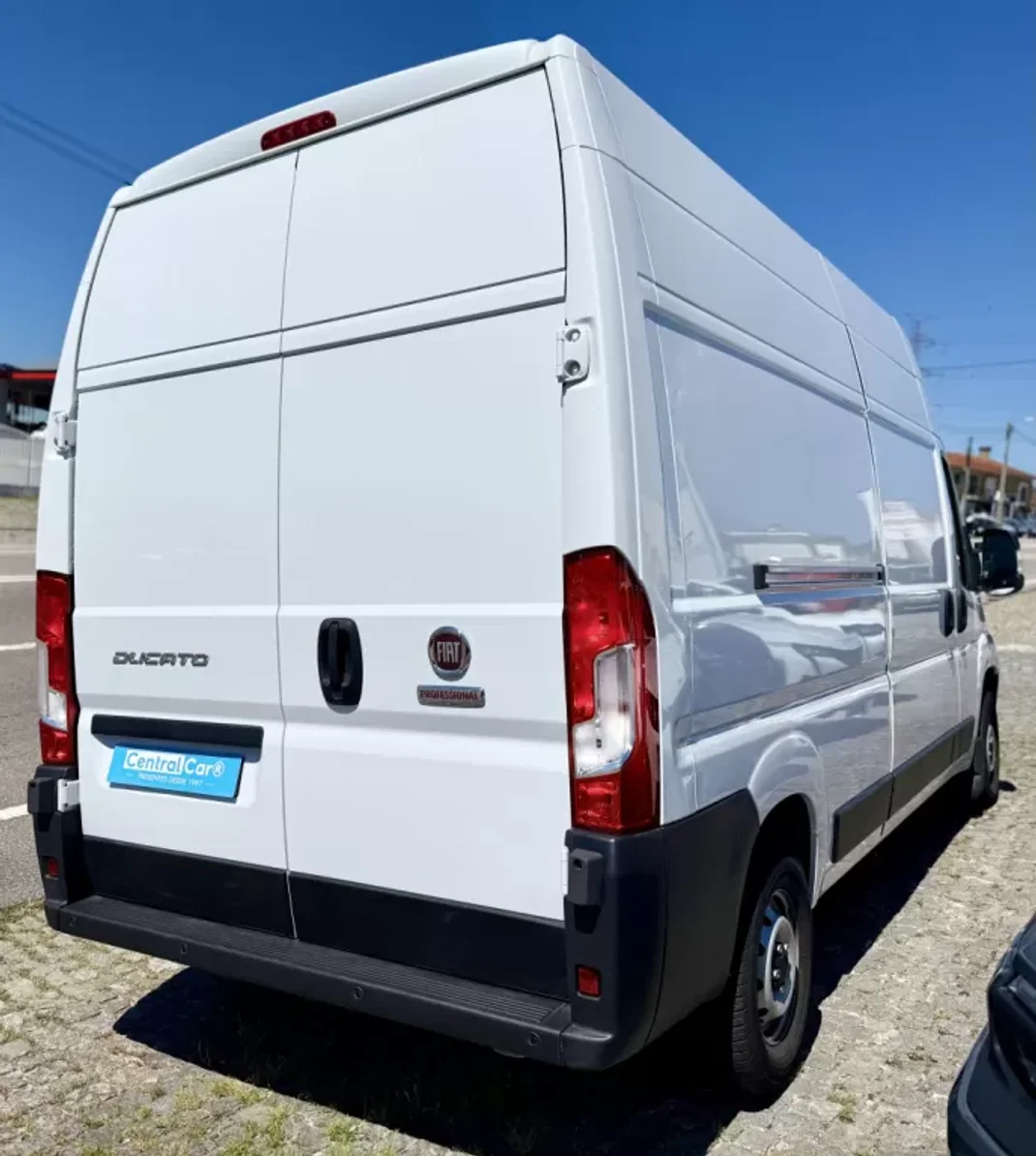 Fiat Ducato 2.2 M-Jet L3H3 140Cv | IVA DEDUTÍVEL 2023 - 28950 EUR, 33000 km - AUTO.MOTO.pt - 33000km - foto 9 de 22