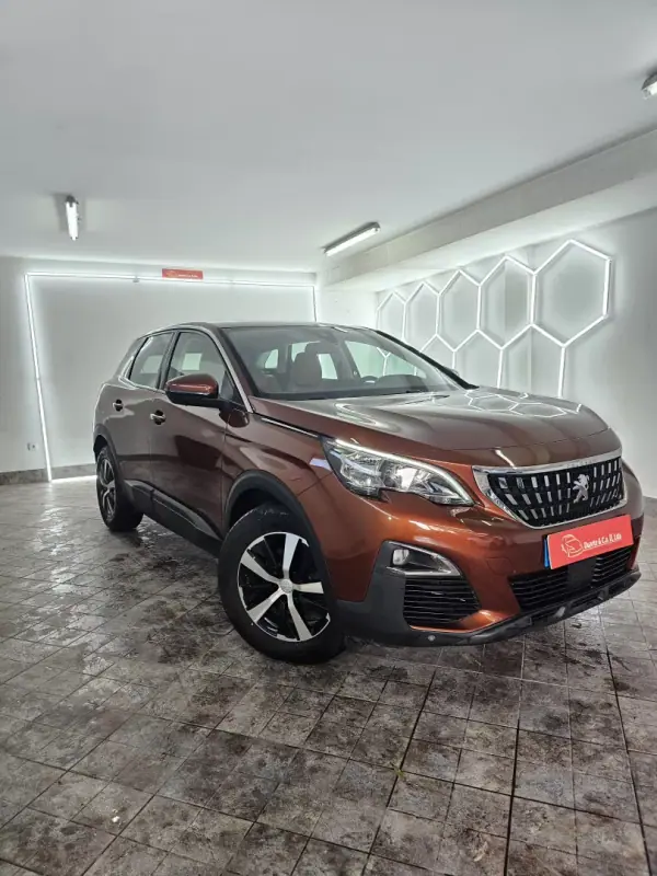 Peugeot 3008 2018 - 17990 EUR, 122503 km - AUTO.MOTO.pt - 122503km - foto 2 de 25