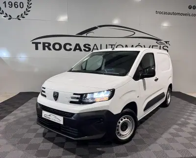 Peugeot 2025 - 20900 EUR, 14800 km - AUTO.MOTO.pt - 14800km - foto 32 de 51