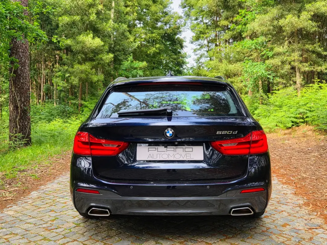 BMW 520 2018 - 24750 EUR, 200000 km - AUTO.MOTO.pt - 200000km - foto 14 de 26