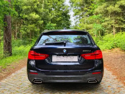 BMW 520 2018 - 24750 EUR, 200000 km - AUTO.MOTO.pt - 200000km - foto 14 de 26