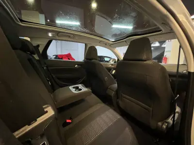 Peugeot 308 SW 2015 - 12990 EUR, 115000 km - AUTO.MOTO.pt - 115000km - foto 9 de 28