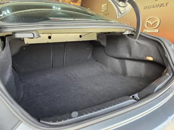 Mercedes-Benz C 180 2016 - 24250 EUR, 107000 km - AUTO.MOTO.pt - 107000km - foto 9 de 14