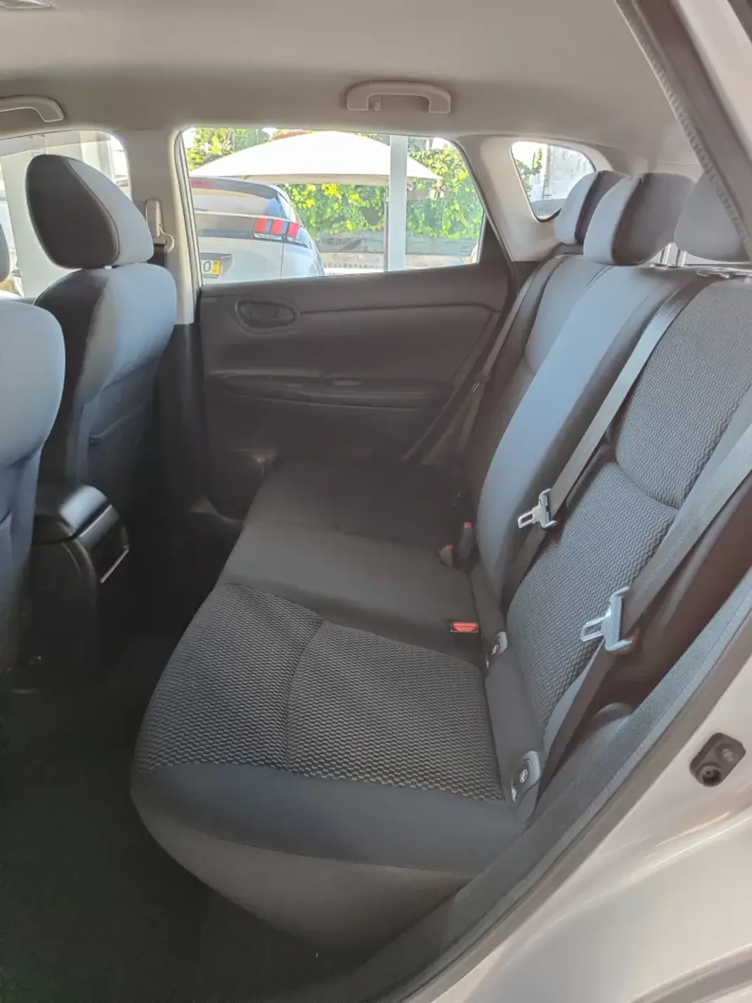 Nissan Pulsar 2016 - 9500 EUR, 102000 km - 102000km - foto 16 de 36