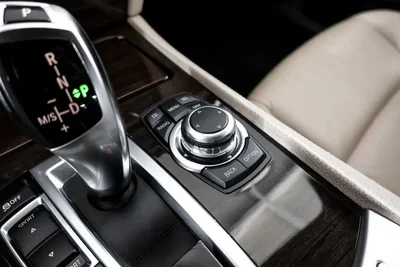 BMW 730 2011 - 25000 EUR, 172477 km - AUTO.MOTO.pt - 172477km - foto 14 de 26