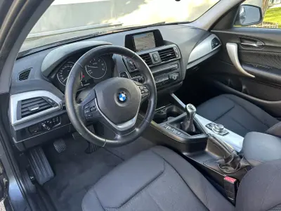 BMW 116 2015 - 12900 EUR, 230000 km - AUTO.MOTO.pt - 230000km - foto 26 de 57