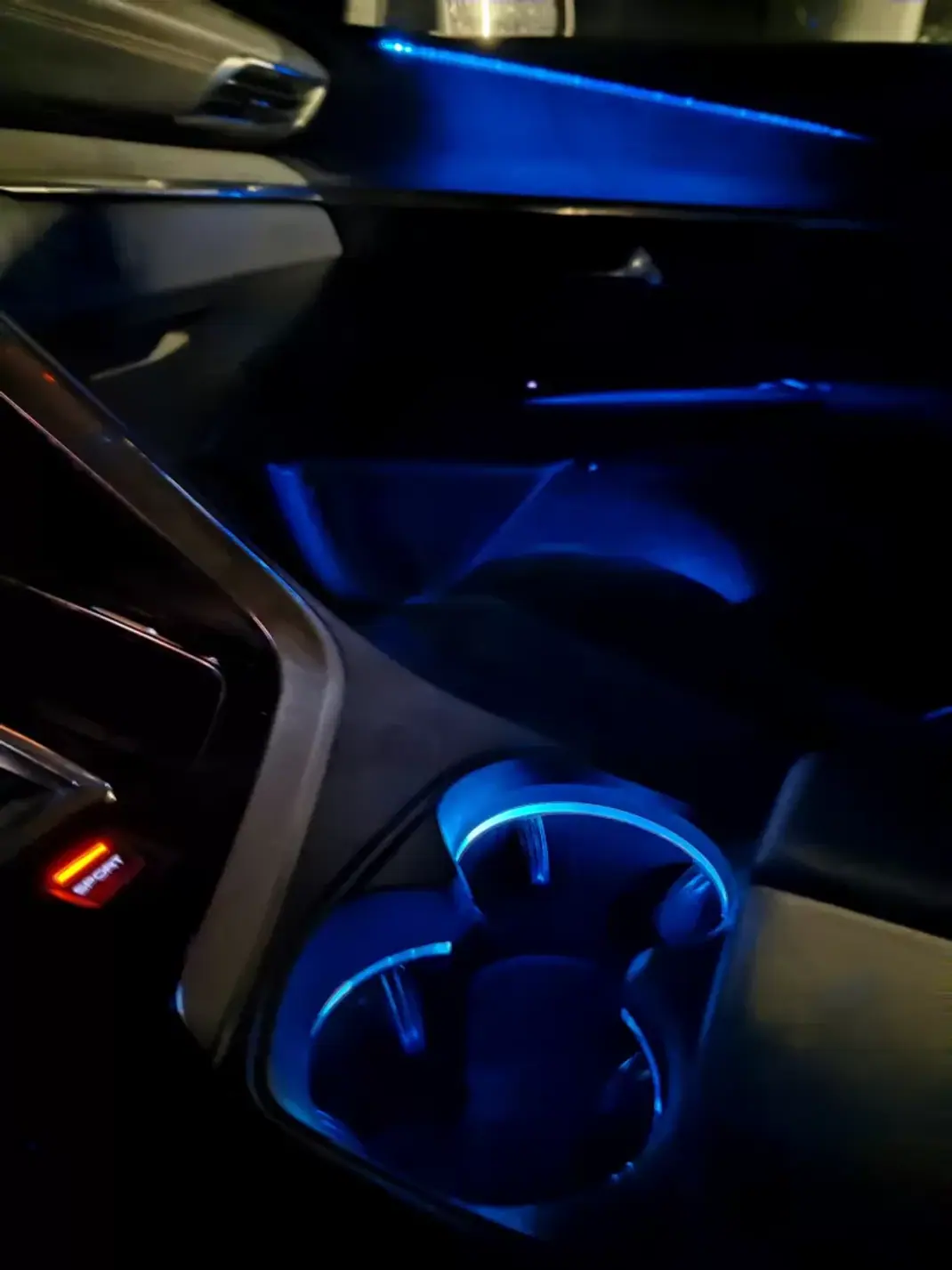 Peugeot 3008 2020 - 19750 EUR, 125731 km - AUTO.MOTO.pt - 125731km - foto 8 de 16